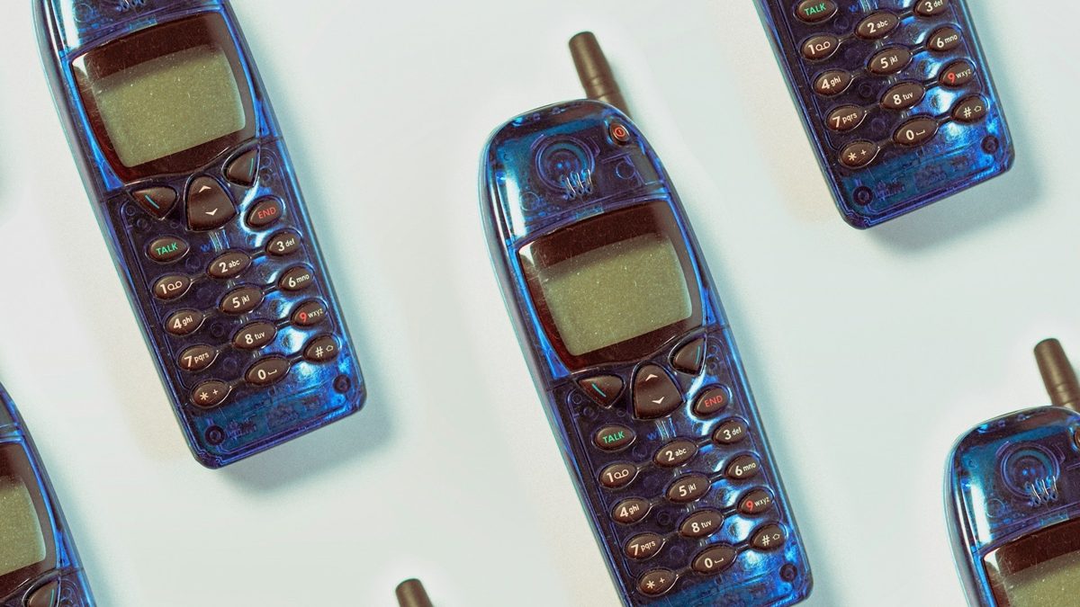 Sobreviver sem Wi-Fi: Você Conseguiria Passar uma Semana com um Celular Básico?