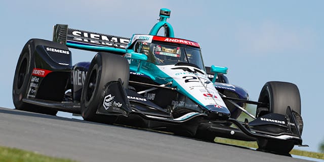 Kirkwood Domina la Primera Práctica en Road America: Calor Extremo en el Gran Premio XPEL