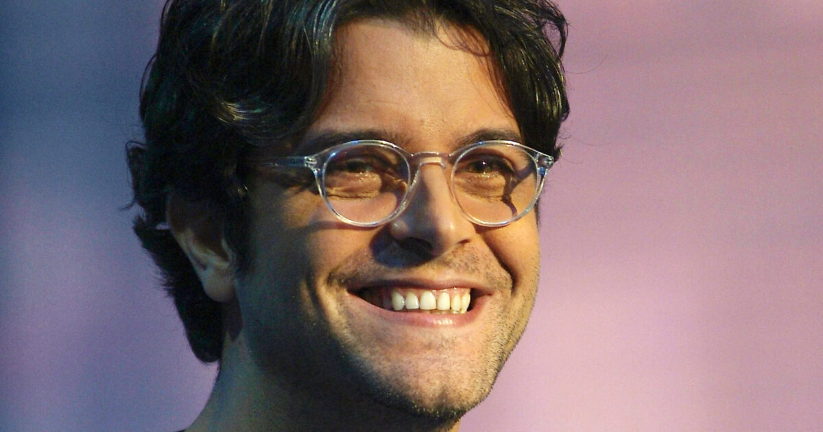 Samuele Bersani al settimo cielo dopo lo stop per problemi di salute: "Posso finalmente dire, anzi urlare, che sto bene, sono guarito!"