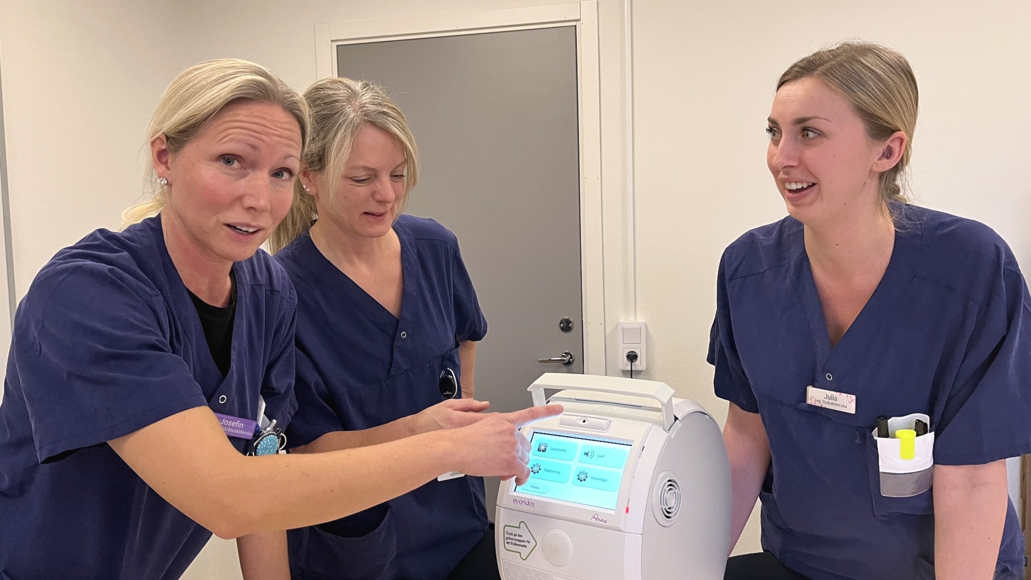 Revolutionerande hemtjänst: Läkemedelsrobot hjälper äldre med medicinering