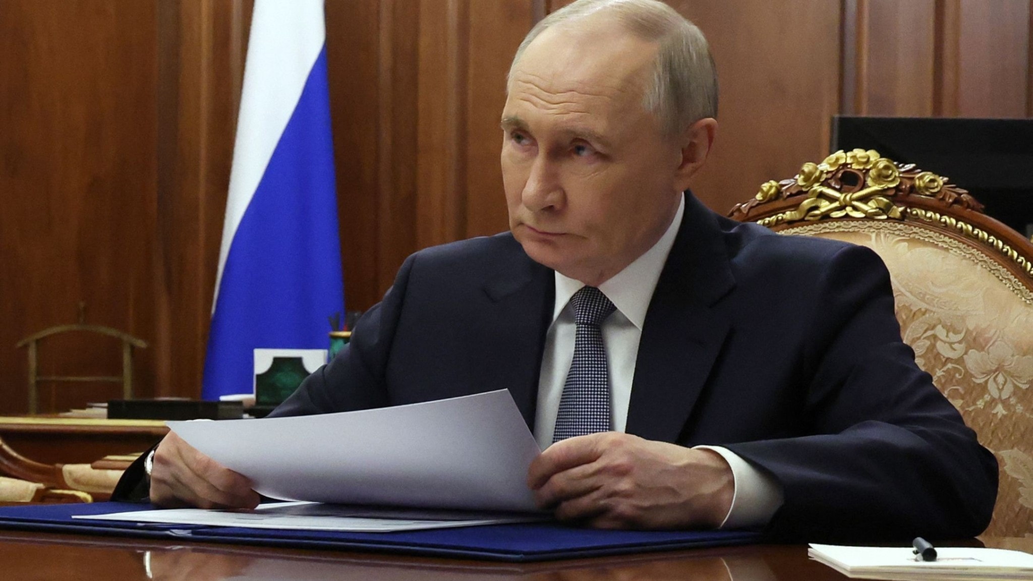 Experten: Tufft läge för rysk ekonomi pressar Putin