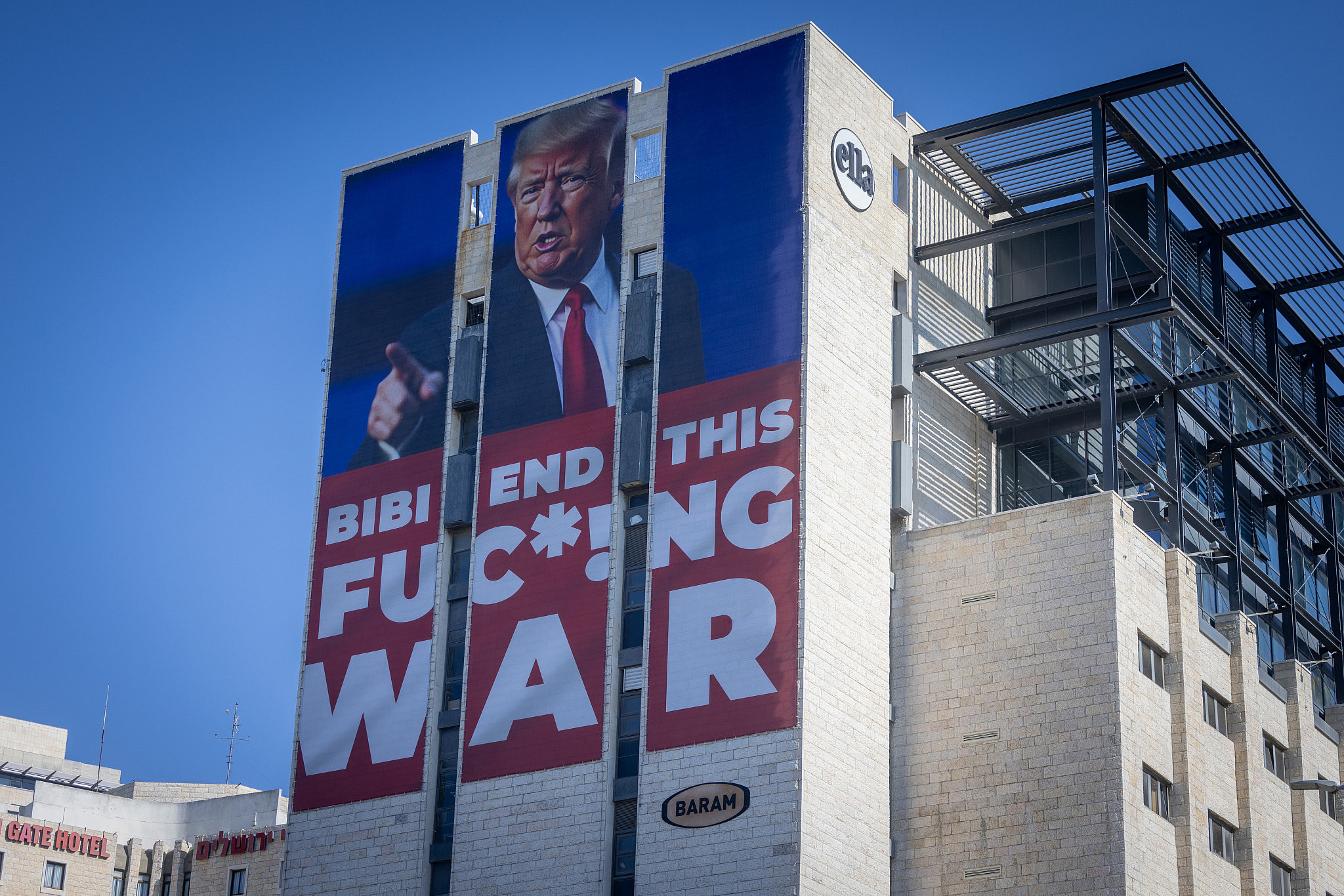 Israël en Hamas: Netanyahu zwicht voor Trumps dreigementen en stemt in met een staakt-het-vuren
