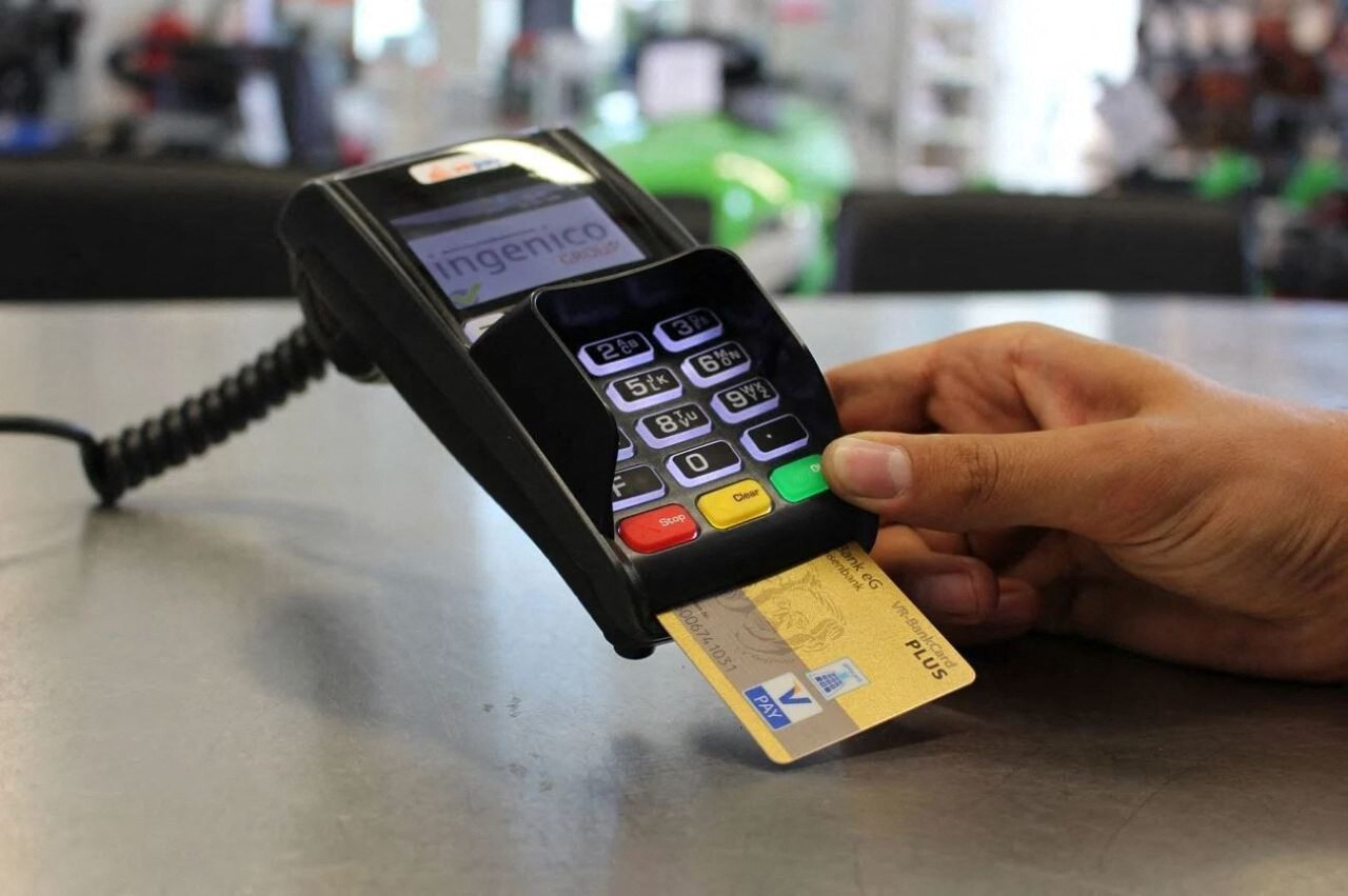 Calvados : un homme condamné pour avoir utilisé la carte bancaire de sa compagne pour financer ses addictions