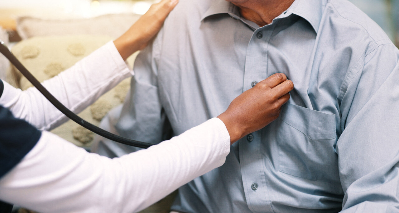 Le fil dentaire, un geste simple pour protéger votre santé cardiovasculaire