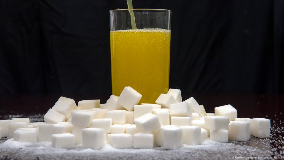 ¡Alerta Roja! El Azúcar: El Dulce Peligro que Ataca tu Salud (y tu Cerebro)