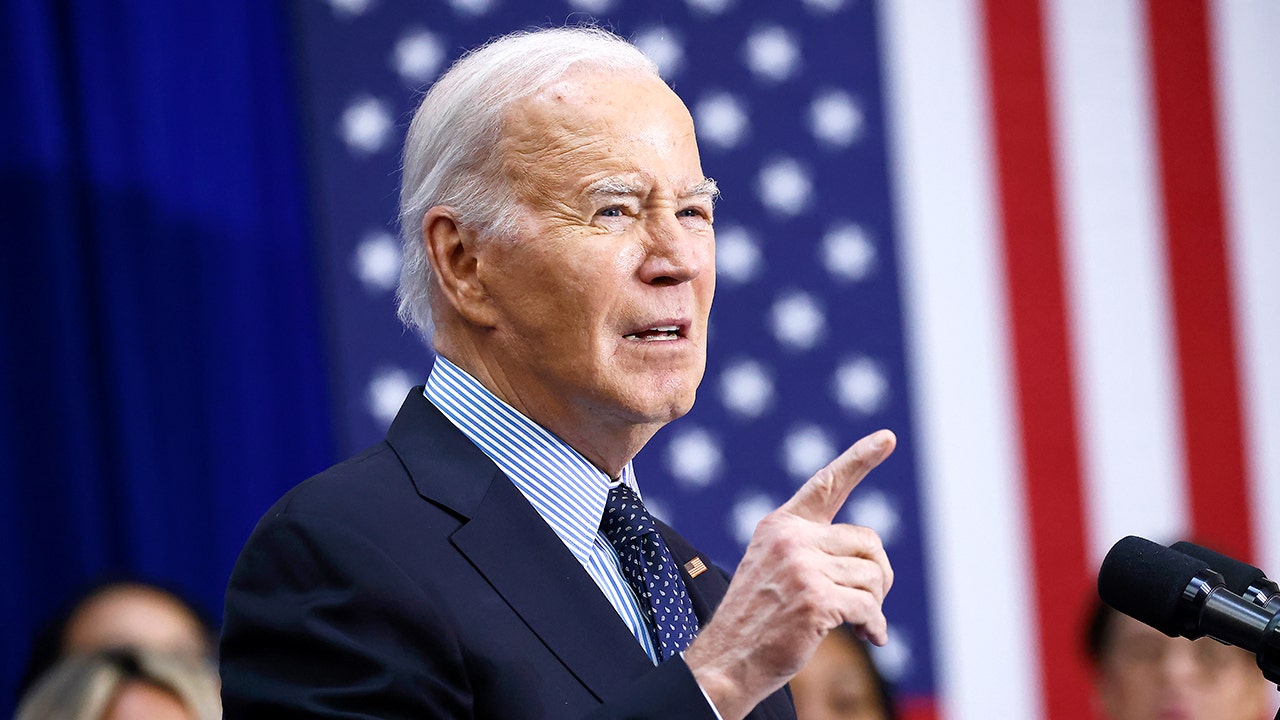 Is Biden Fit to Lead? Jon Stewart and 'Pod Save America' Spark Health Concerns After New Book Revelations
