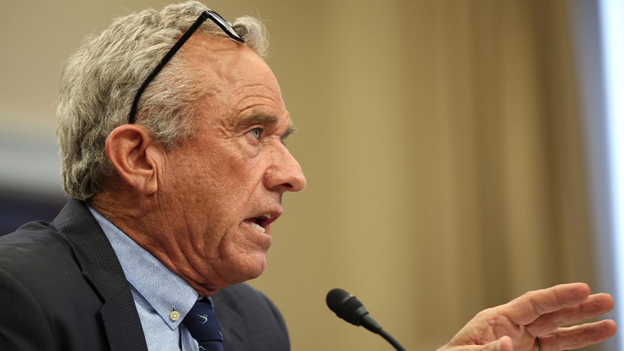 Physician's Alarm: Growing Chaos in US Health Agencies – A Threat to Public Safety?