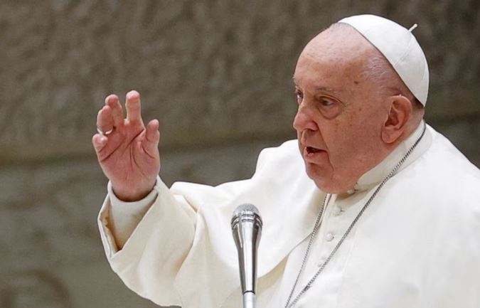 Papa Francisco: El Vaticano informa sobre leve mejoría en su salud