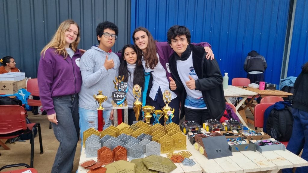 ¡La Copa Robótica 2025 en Posadas Impulsa el Futuro de la Ingeniería Argentina! Jóvenes Talentos Demuestran su Pasión por la Tecnología