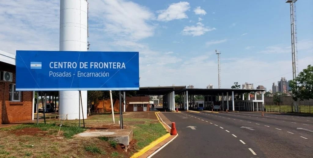 El Gobierno nacional oficializó la reforma migratoria: nuevos requisitos y restricciones, acceso limitado a salud y educación