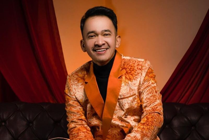 Antrean Selebriti Menuju Tanah Suci: Siapa Saja yang Akan Berhaji di Tahun 2025?