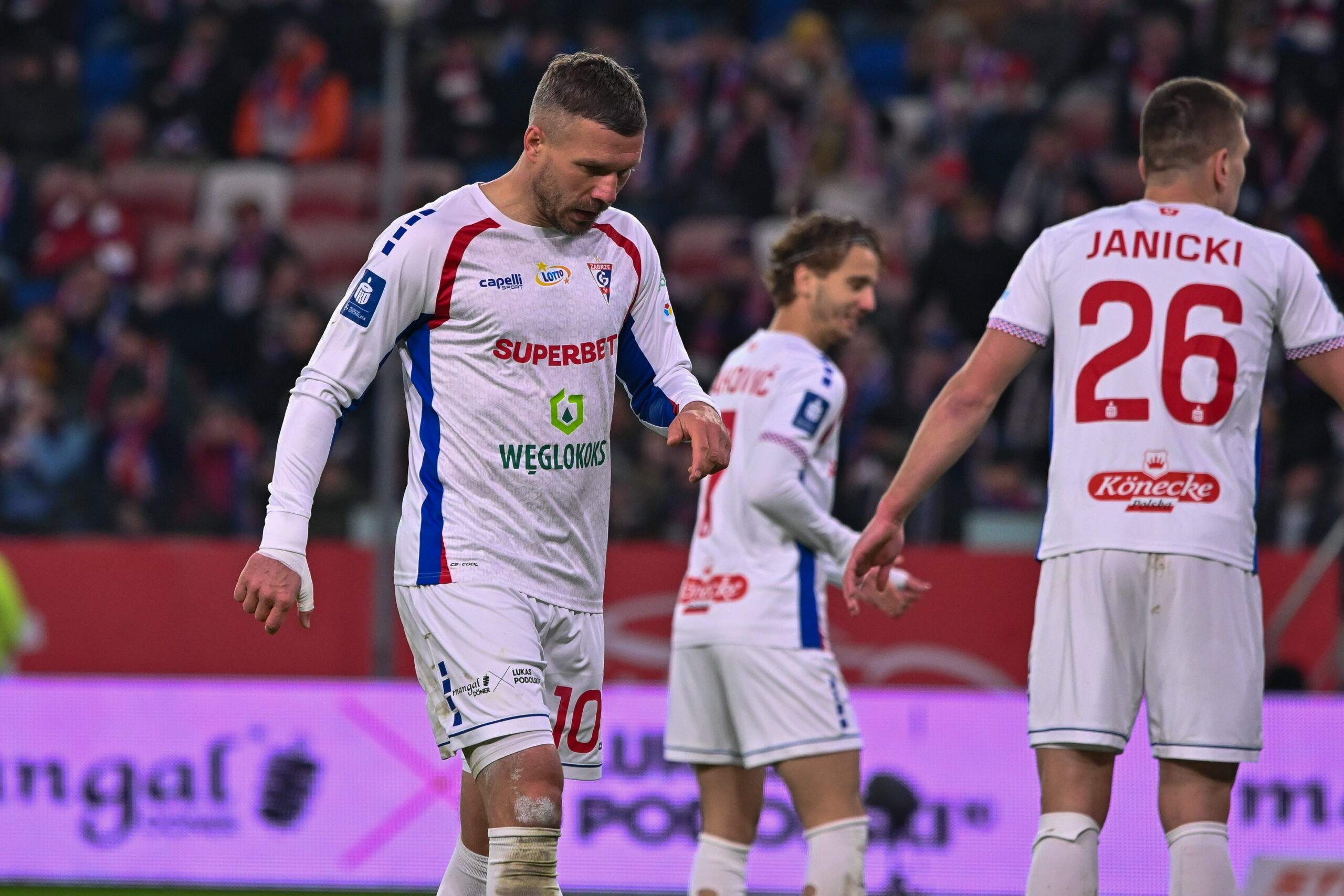GKS vs Górnik: Ekstraklasa Typy i Kursy Bukmacherskie [30.03.2025]