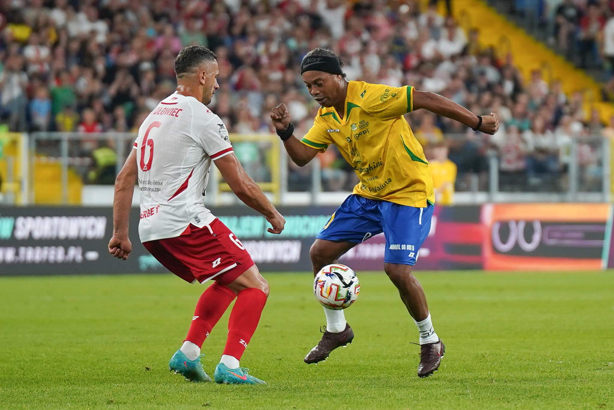 Niespełnione Obietnice 'Pokazu Ronaldinho': Spektakularny Początek, Rozczarowujące Kontynuacje