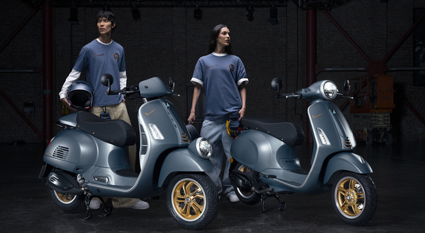 Vespa Officina 8: Un Viaggio nel Tempo e nell'Emozione con un'Icona Italiana