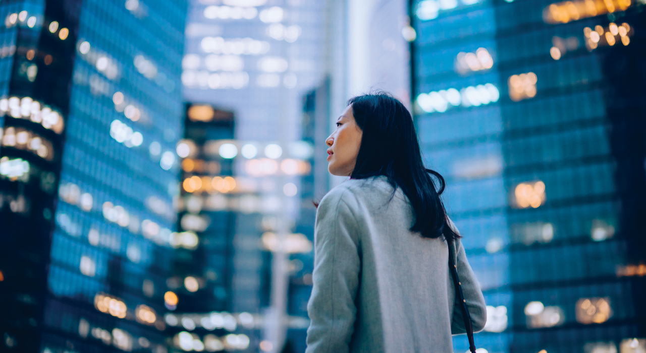 Cripto, azioni ed empowerment: il nuovo volto della finanza è giovane e femminile
