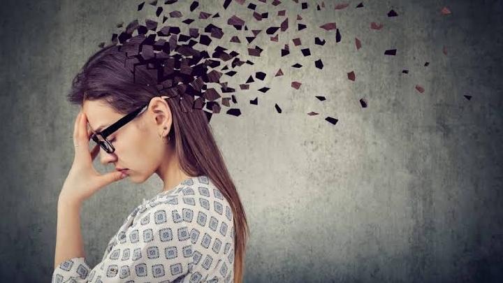 15 Faktor Risiko Demensia pada Usia Muda yang Perlu Diketahui