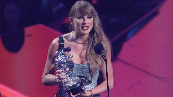 Taylor Swift Raih Posisi Kedua sebagai Artis Terhebat Versi Billboard, Simak 5 Pencapaian Terbarunya!