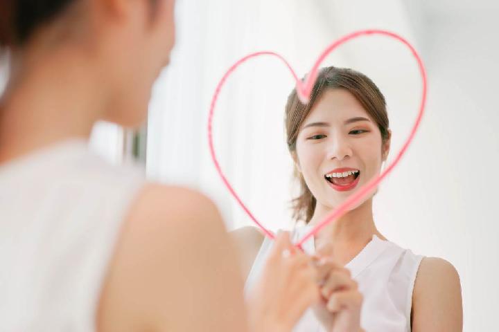 Cintai Diri Sendiri: Apa itu Self-Love dan Bagaimana Menerapkannya dalam Kehidupan Sehari-Hari?