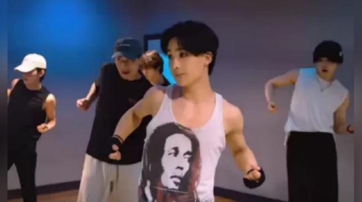 Dari Pengemis hingga Bintang K-pop: Kisah Inspiratif Yu Hyuk, Pembelot Korea Utara