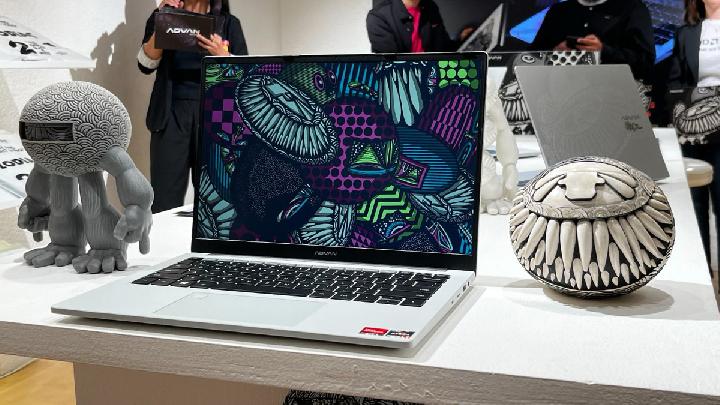 Advan Luncurkan Laptop Edisi Khusus Darbotz, Perpaduan Teknologi dan Seni