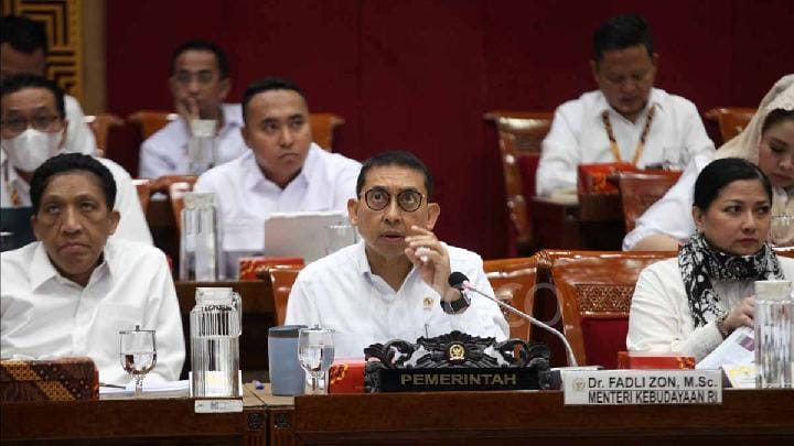 Siapa Tim Supervisi Bentukan DPR untuk Penulisan Ulang Sejarah Indonesia