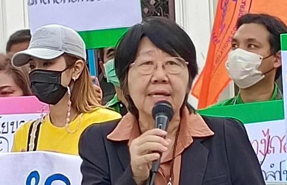 รสนา โต้สื่อ拒绝เป็นขุนพล ข้างกาย 'พีระพันธุ์' ยืนยันเดินกับประชาชน