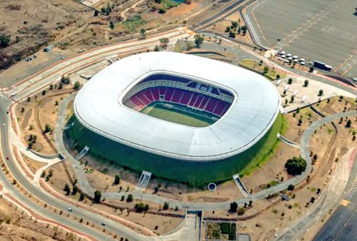 Rumbo al Mundial 2026, el Estadio Akron renueva su cancha con tecnología híbrida