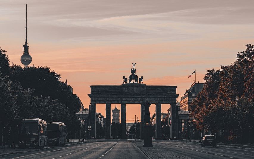 Was zieht Menschen in die Landeshauptstadt? Die Anziehungskraft Berlins und anderer Großstädte