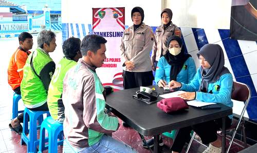 Baksos Polres Wonogiri: Pemeriksaan Kesehatan Gratis untuk Pengemudi Ojol, Bentuk Kepedulian Terhadap Garda Terdepan!