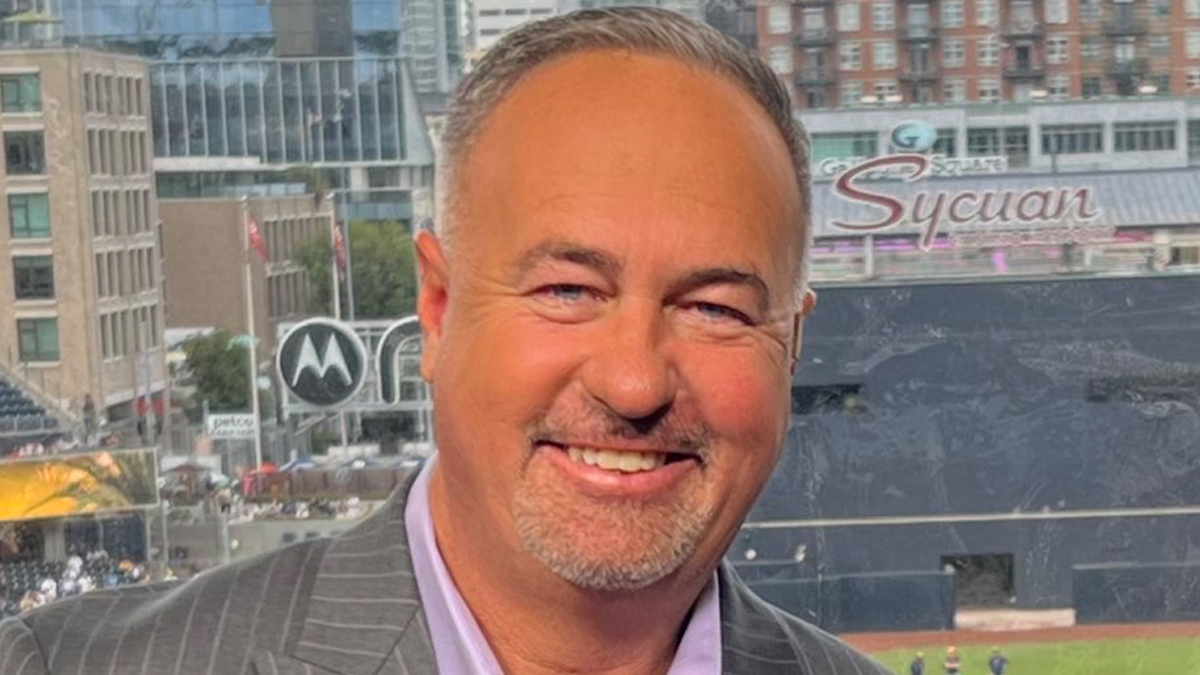 ¡Buenas Noticias para los Fanáticos de los Padres! Don Orsillo Renueva su Contrato con el Equipo de San Diego