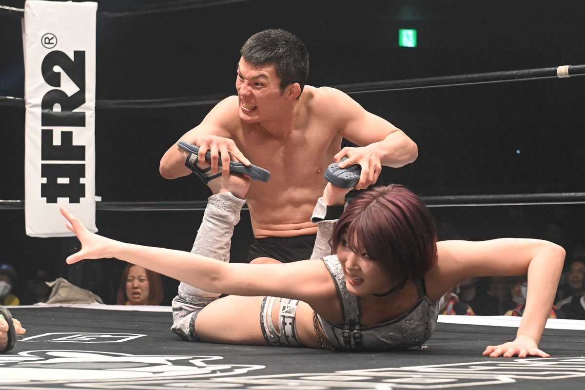 【衝撃】青木真也、健康サンダルマッチで敗北！「裸足王」の座を関本大介に奪われる衝撃の瞬間