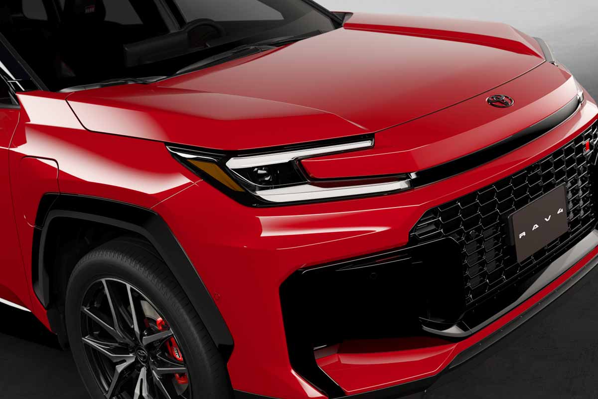 トヨタ RAV4、世界初公開！GRスポーツも登場 - PHEVモデルは航続距離150kmへ大幅進化