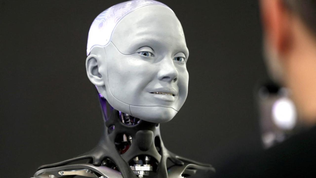 Yapay Zeka Devleri İnsansı Robotlara Dönüşüyor: Teknoloji Devrimi