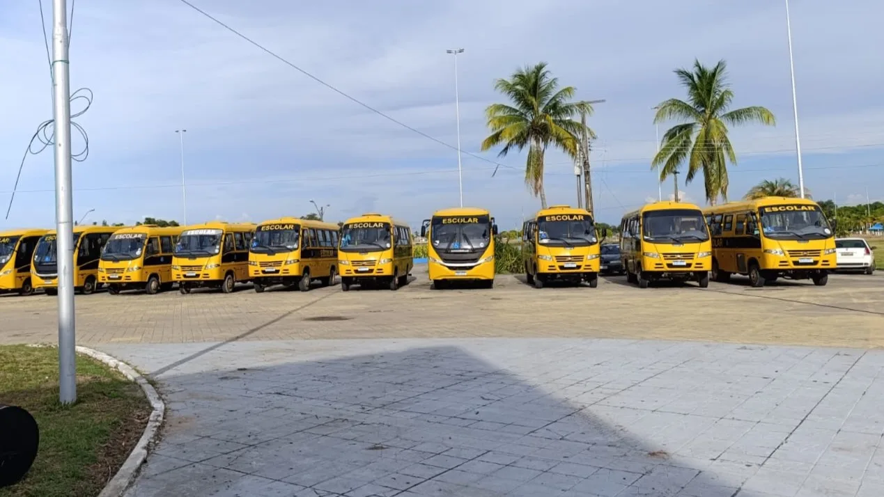 Motoristas denunciam atraso no pagamento do décimo e diárias pela SEED