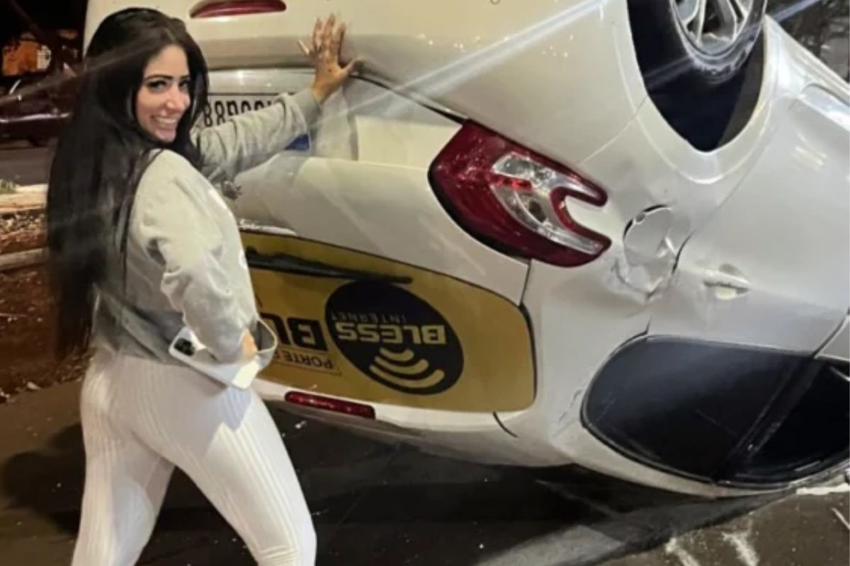 Acidente Inusitado em Portugal: Motorista Reage com Humor Após Capotamento