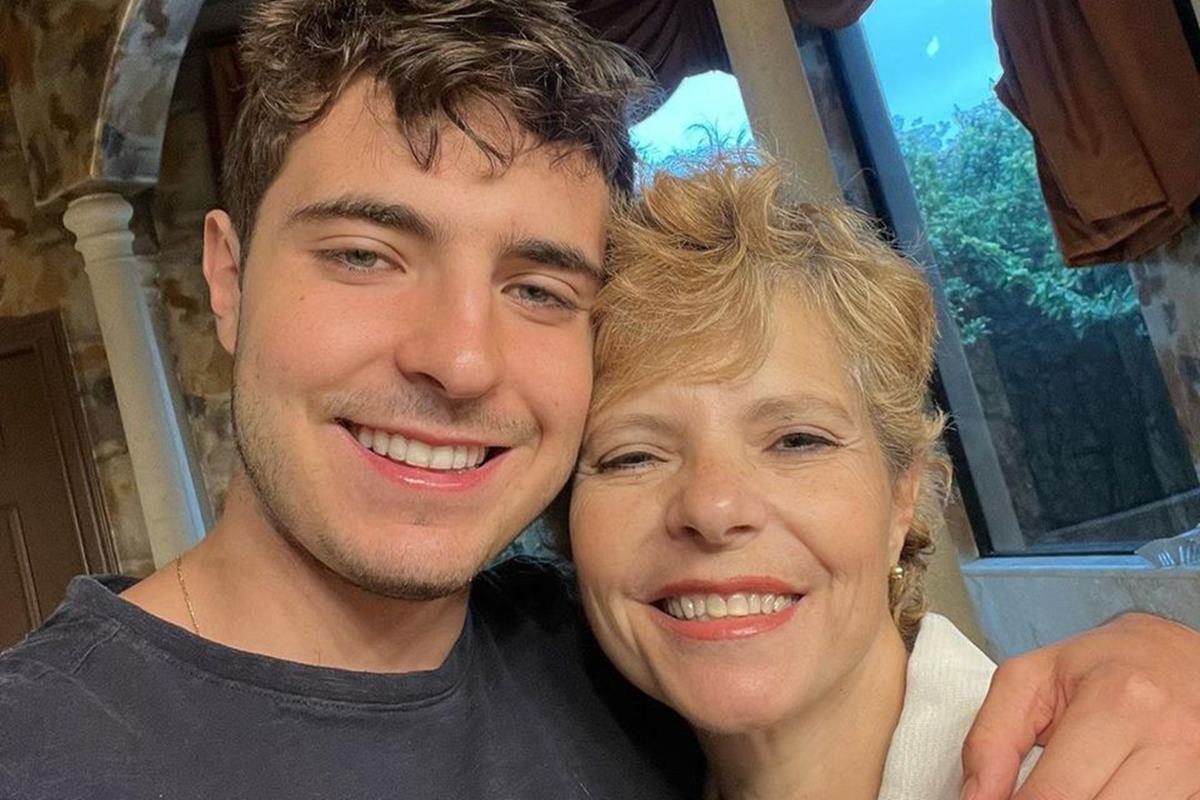 João Augusto Liberato, Filho de Gugu, Recebe Presente Surpreendente da Mãe: Um Tributo Emocionante