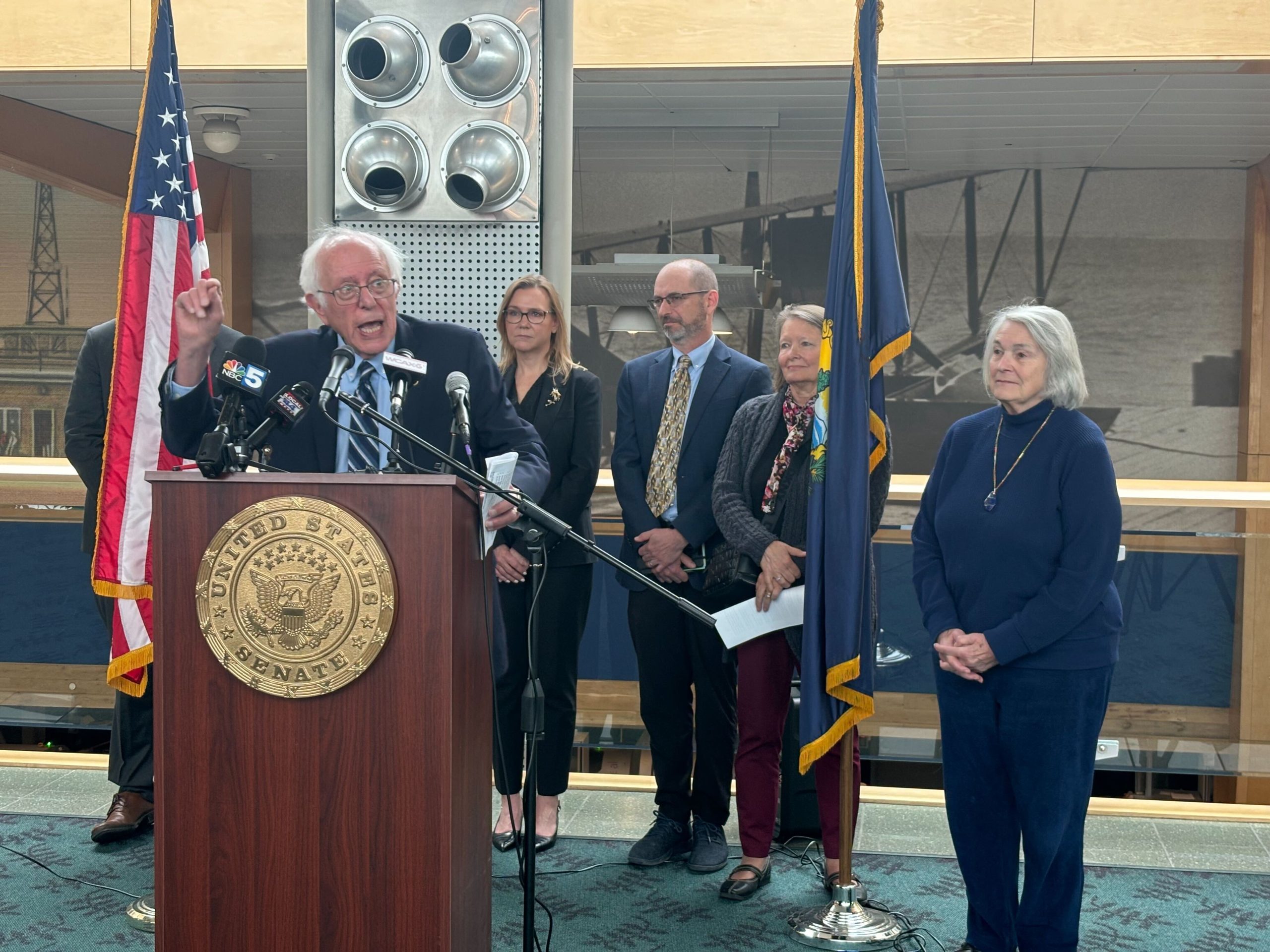 Vermont Families Face Healthcare Hit: Sanders Sounds the Alarm on Rising Costs and Medicaid Cuts