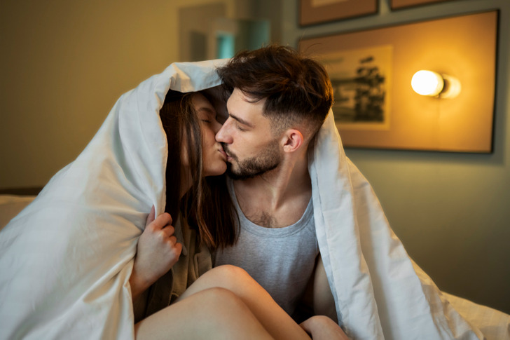 Enceinte du mari de quelqu'un : la proposition choquante de sa femme