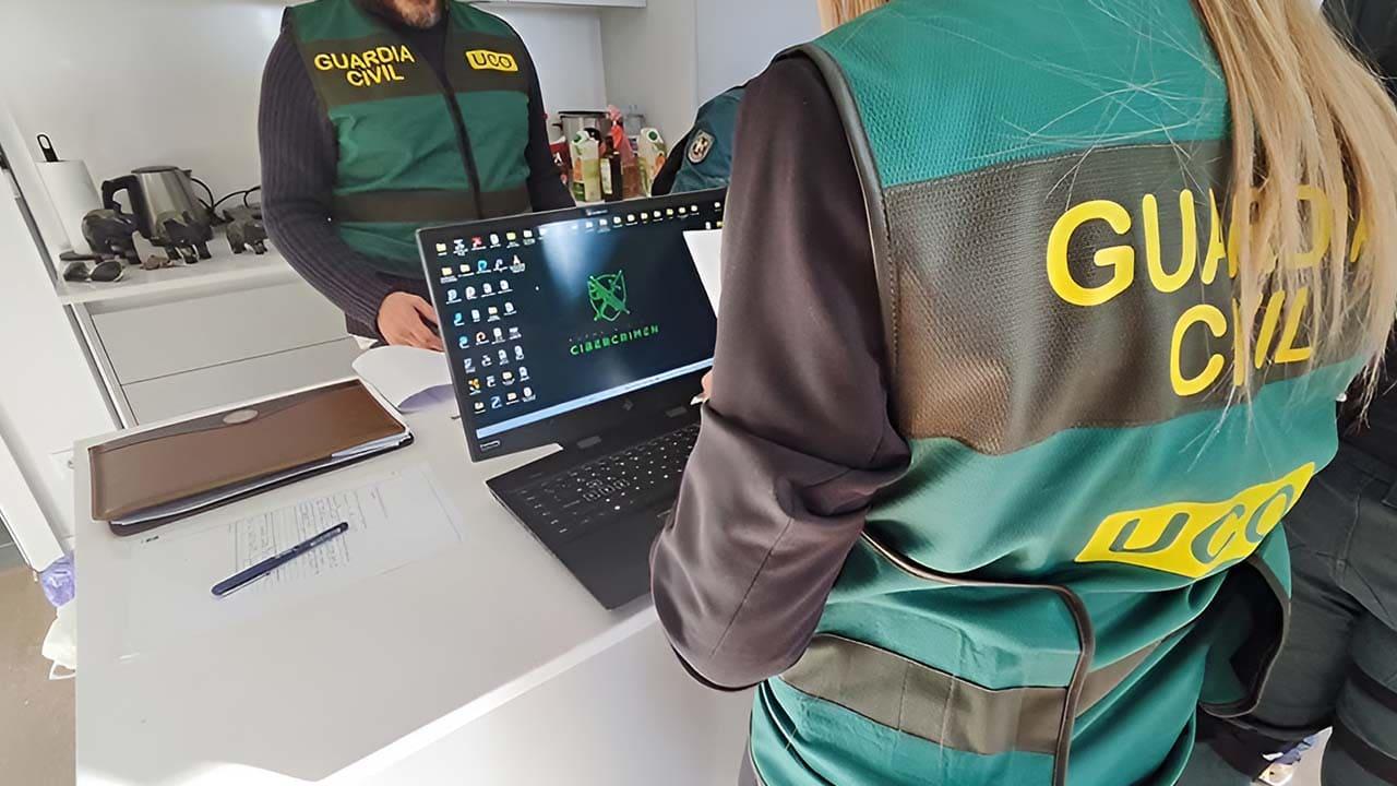 Descubre cómo la UCO utiliza tecnología de vanguardia para recuperar mensajes de WhatsApp eliminados