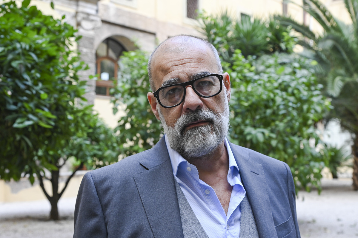 Morto Luca Beatrice, critico d'arte e presidente della Quadriennale di Roma: addio a un artefatto della cultura italiana