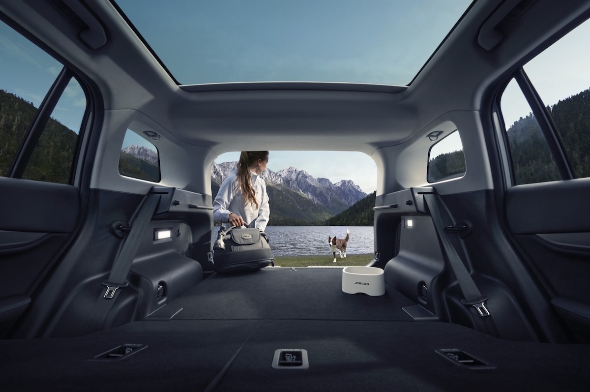 Jaecoo 5 al MIMO 2025: il SUV compatto per l'outdoor che unisce stile, tecnologia e sostenibilità