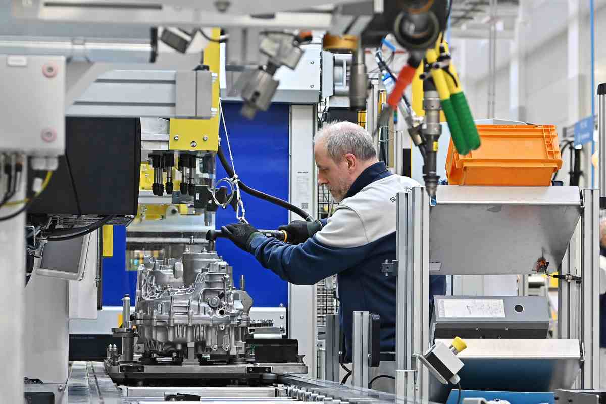 Rivoluzione nella produzione: Stellantis presenta nuova tecnologia in Italia