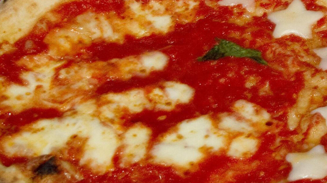 Blockchain Technology for Authenticating Tuscan Organic Pizza