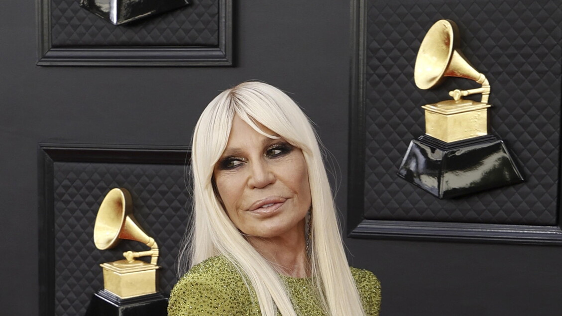 Donatella Versace: 70 anni di stile e creatività alla guida della maison Versace