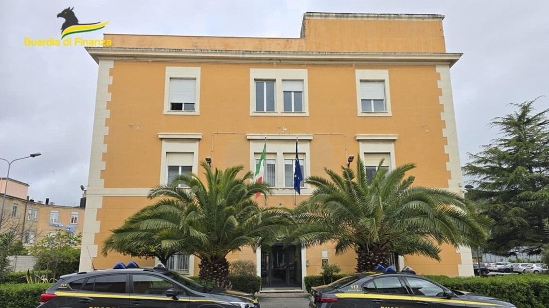 Scoperta piantagione di droga in cascina: 5 arresti nella provincia di Savona