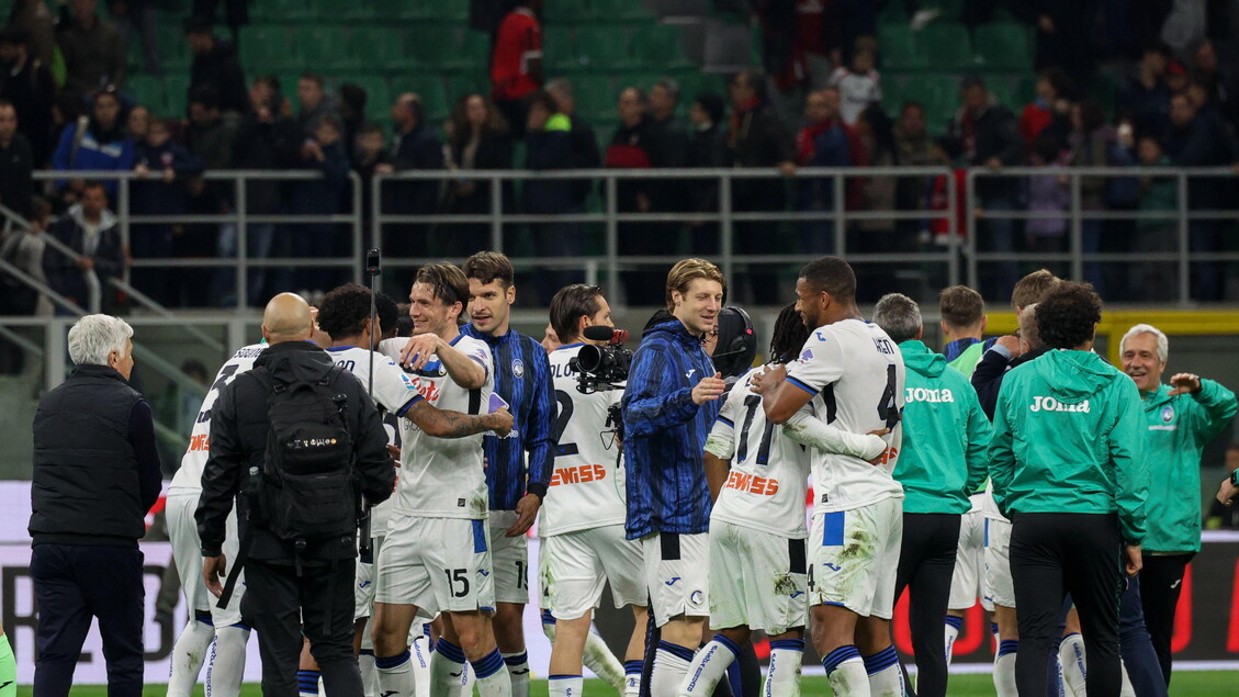 Il Calcio in Lutto: Serie A Rimandata in Onore del Papa – Un Tributo a Bergoglio
