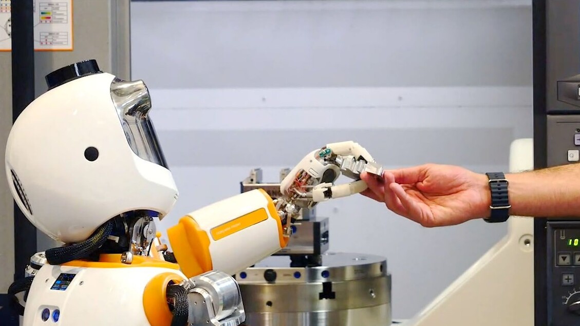 Dai robot all'Rna, tecnologie Iit per la salute a Osaka 2025