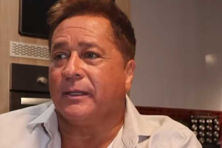 Leonardo viraliza ao dar uma opinião sincera sobre amizades: "Estou errado?"