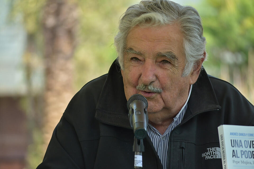 Addio Pepe Mujica: l'Uomo che Rinunciò al Potere e Insegnò Umiltà all'Uruguay e al Mondo