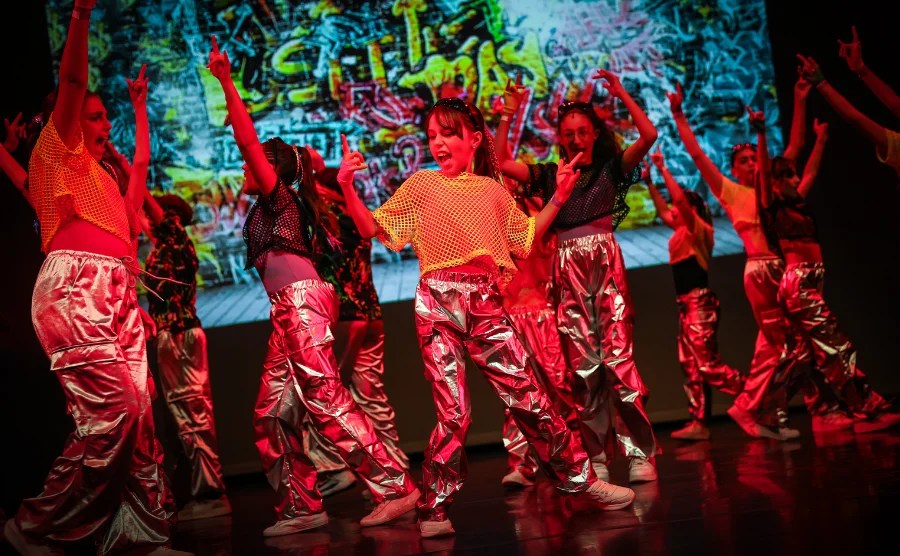 Turn Your Passion into Profit: 5 Reasons to Launch a Performing Arts School in Australia